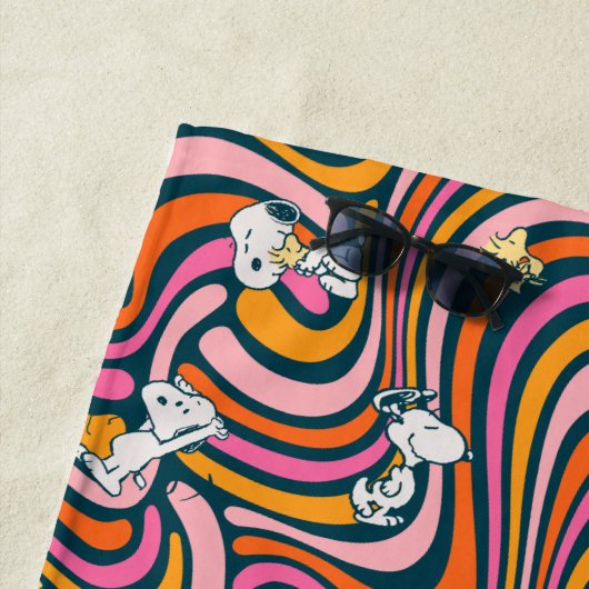 Snoopy & Woodstock Groovy Vibes Lila Muster Strandtuch (Beispiel)