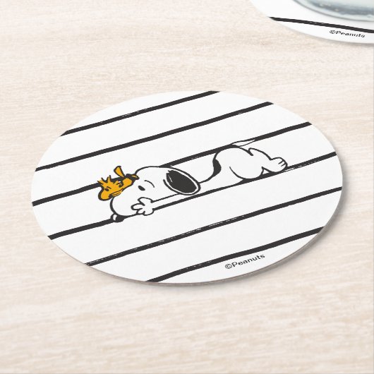 Snoopy & Woodstock | Smile Giggle Laugh Runder Pappuntersetzer (Angewinkelt)
