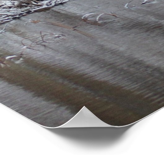 Snow Bridge Er führt mich neben den stillen Wasser Poster (Ecke)