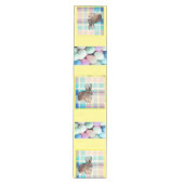 Snow Bunny in Ostern Karierter Tischläufer (Vorderseite)