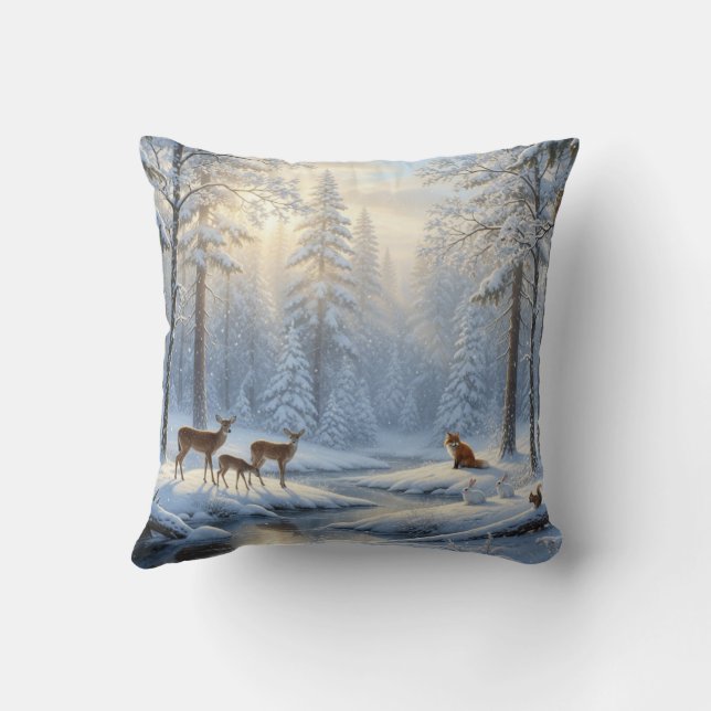 Snow Covered Forest with Woodland Wildlife Kissen (Rückseite)