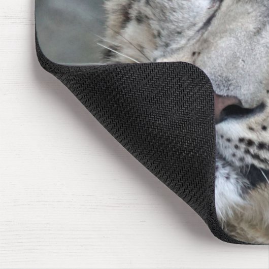 Snow Leopard Closeup Face Mousepad (Ecke)