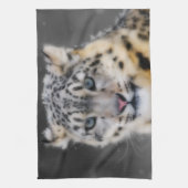 Snow Leopard Geschirrtuch (Vertikal)