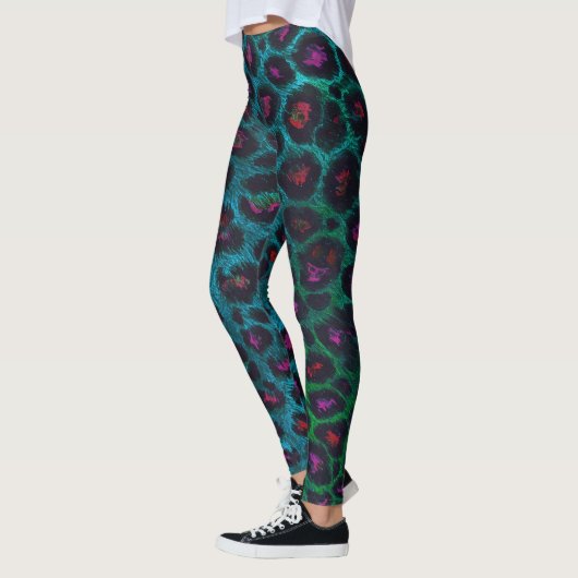 Snow Leopard Neon-Noir Muster Leggings (Links)