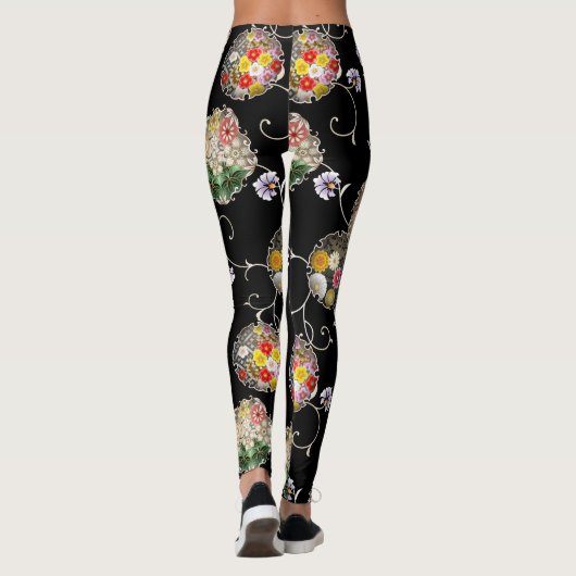Snow ring pattern and vines japanese classic leggings (Rückseite)