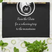 Snow White Wolf Silhouette Laurel Monogram Foto Geschirrtuch (Gefaltet)