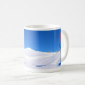 Snowboard auf der Snowy Slove, Bluebird Day Kaffeetasse (VorderseiteRechts)