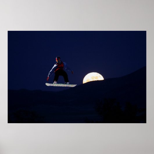 Snowboard über dem Vollmondplakat Poster (Vorne)