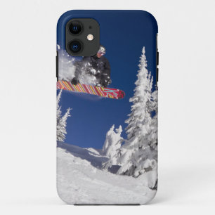 Snowboarden im Whitefish Mounort iPhone 11 Hülle