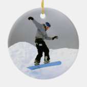 Snowboarden Weihnachten Schwarz auf Schnee Keramikornament (Hinten)