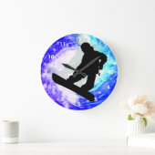 Snowboarder im Whiteout Große Wanduhr (Zuhause)