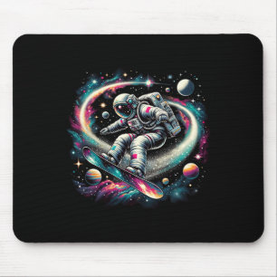 Snowboardfahrer im sonnigen Weltraum auf Snowboard Mousepad