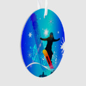 Snowboarding, Snowboarder mit Brett auf blauem Ornament (Vorderseite)