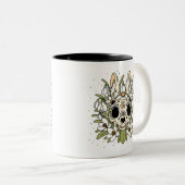 Snowdrop & Rabbit Skull im Januar Zweifarbige Tasse (VorderseiteRechts)