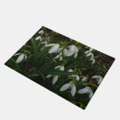 Snowdrops I (Galanthus) Weiße Frühlingsblumen Fußmatte (Schrägansicht)