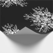 Snowflake Design Schwarz-weiß Geschenkpapier (Ecke)