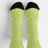 Snowflake Green Retro Name Whimsistische Weihnacht Socken (Oben)