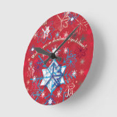 Snowflake Greetings I Runde Wanduhr (Winkel)