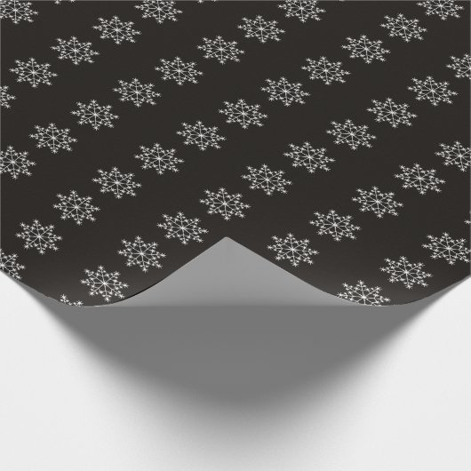 Snowflake Holiday Design Schwarz-weiß Weihnachten Geschenkpapier (Ecke)