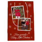 Snowflake Kisses Mittlere Geschenktüte (Vorderseite)