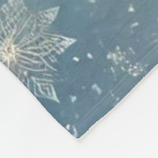 Snowflake Mandala in Frosty Hues 3 Fleecedecke (Ecke)