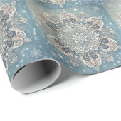 Snowflake Mandala in Frosty Hues 3 Geschenkpapier (Rolleneckpunkt)