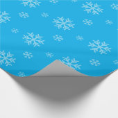 Snowflake Muster Moderner Winterurlaub Blau Geschenkpapier (Ecke)