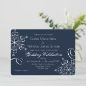 Snowflake Navy Blue Elegance Winter Hochzeit Einladung (Stehend Vorderseite)