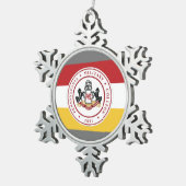 * Snowflake-Ornament mit PMC-Flag-Logo Schneeflocken Zinn-Ornament (Rechts)