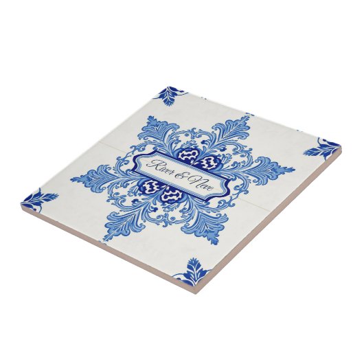 Snowflake pattern blue & white holiday custom name fliese (Seite)