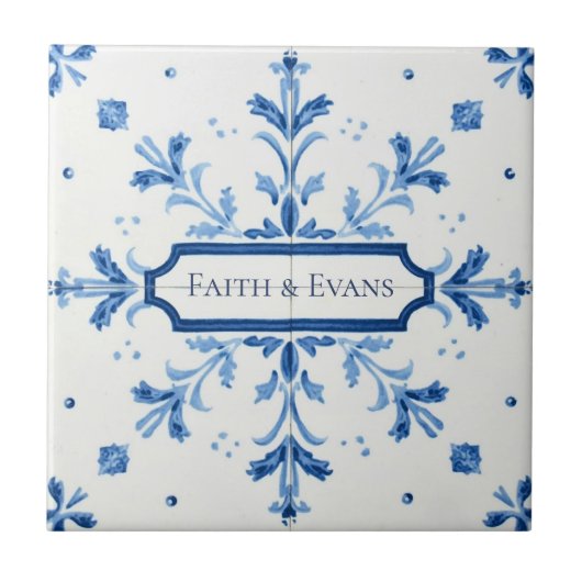 Snowflake pattern blue & white holiday custom name fliese (Vorderseite)