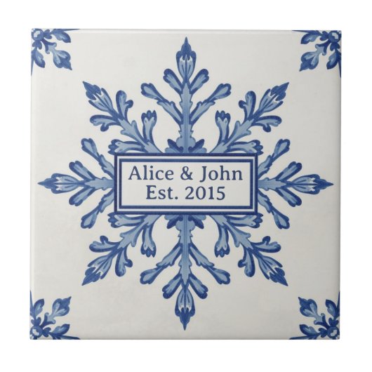 Snowflake pattern blue & white holiday custom name fliese (Vorderseite)