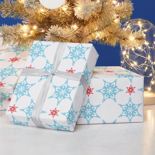 SNOWFLAKE PATTERN Festlich modern minimalrot blau Geschenkpapier (Feiertage)