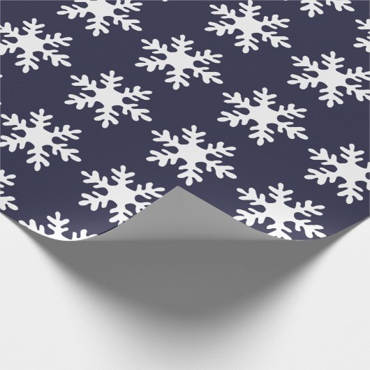 Snowflake Pattern Navy Blue Holiday Geschenkpapier (Ecke)