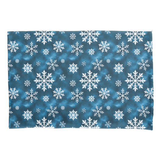 Snowflake Pattern On Wintery Blue Background Kissenbezug (Vorderseite-Links)