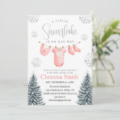 Snowflake Pink Winter Wonderland Baby Girl Dusche Einladung (Stehend Vorderseite)