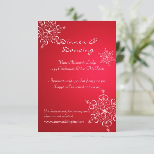 Snowflake Red 2 Winter Wedding Empfang Einladung (Stehend Vorderseite)
