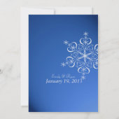 Snowflake Sapphire Blue Winter Wedding Einladung (Rückseite)
