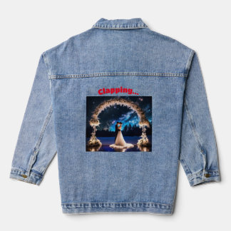 "Snowflake Serenade: FrauenJean mit 'klatschen' Jeansjacke