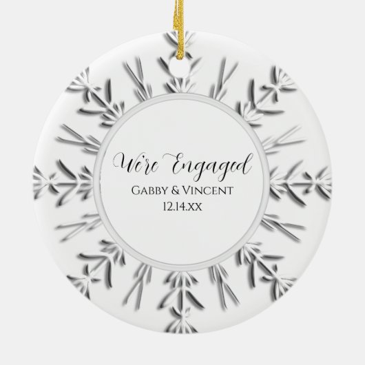 Snowflake Verlobung Foto Keramikornament (Hinten)