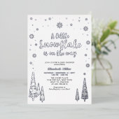 Snowflake Winterwald Kinderdusche Folieneinladung (Stehend vorne)