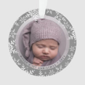 Snowflakes Baby's First Christmas Name Year Foto Ornament (Vorderseite)