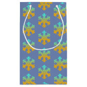Snowflakes Blue Background Geschenktasche Kleine Geschenktüte (Rückseite)