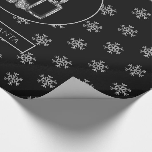 Snowflakes Candles Holly Black Silver Weihnachten Geschenkpapier (Ecke)