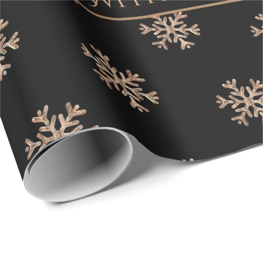 Snowflakes Candles Holly Black und Gold Weihnachte Geschenkpapier (Rolleneckpunkt)