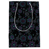 Snowflakes Mittlere Geschenktüte (Vorderseite)