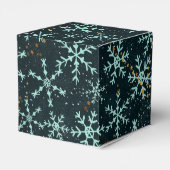 Snowflakes White Blue in Black Night Sky Geschenkschachtel (Rückseite)