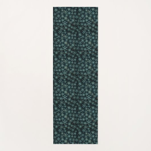 Snowflakes White Blue in Black Night Sky Yogamatte (Vorderseite)