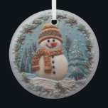 Snowman bestickt ornament aus glas<br><div class="desc">Der Stickereieffekt macht diesen Schneemann zu einem atemberaubenden Ornament für Ihren Weihnachtsbaum oder ein Weihnachtsgeschenk. Fügen Sie einen Namen auf der Vorderseite,  die Sie gewollt,  um zu personalisieren!</div>