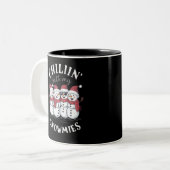 Snowman Christmas Chillin mit meinen Snowmies-Gesc Zweifarbige Tasse (Vorderseite Links)